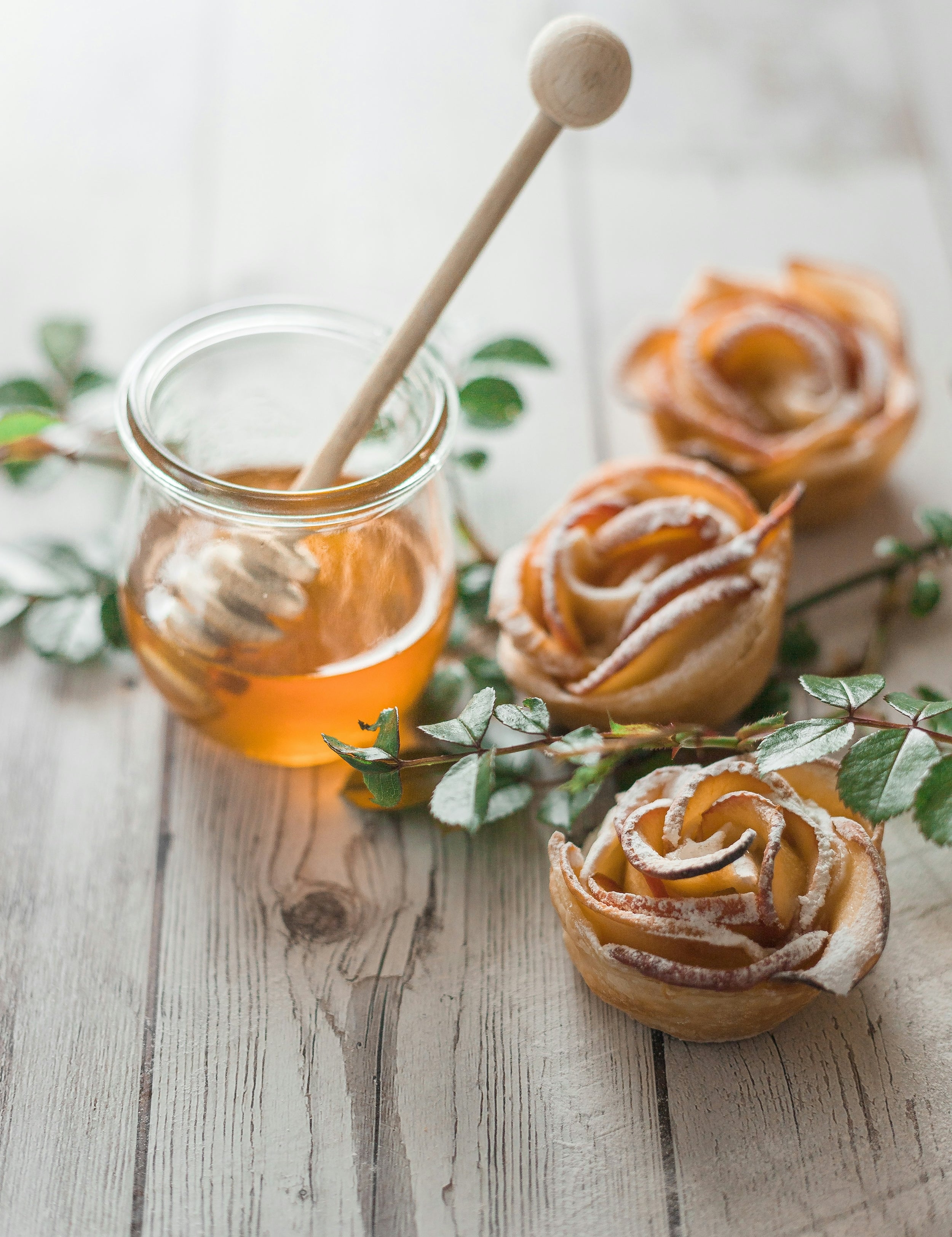 Savor the Seasons: How to Use Honey Sticks in Fall-Inspired Treats